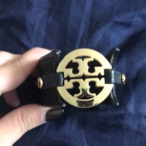 Tory Burch black bracelet !!